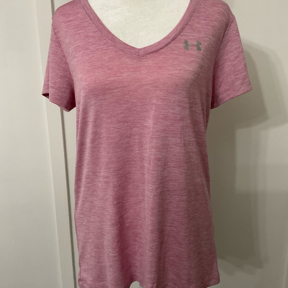 🌼2/$12🌼Under Armour Women’s Dry fit tee Size Medium EUC